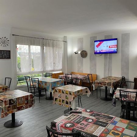 אלביסולה מרינה Hotel Nuovo Metropol מראה חיצוני תמונה